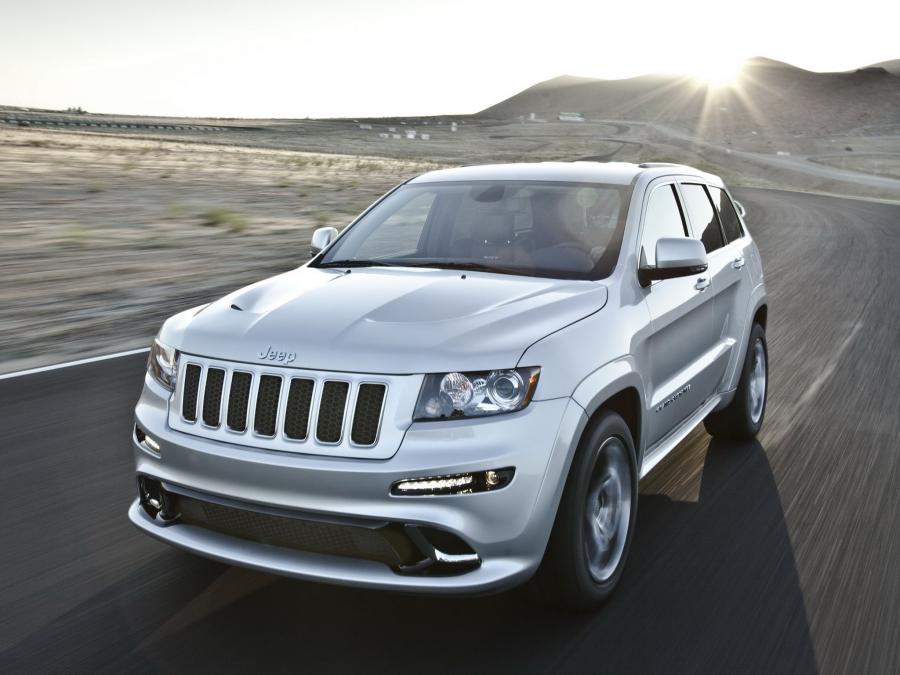  Jeep Grand Cherokee SRT8 2011 года  (фото 1 из 16)